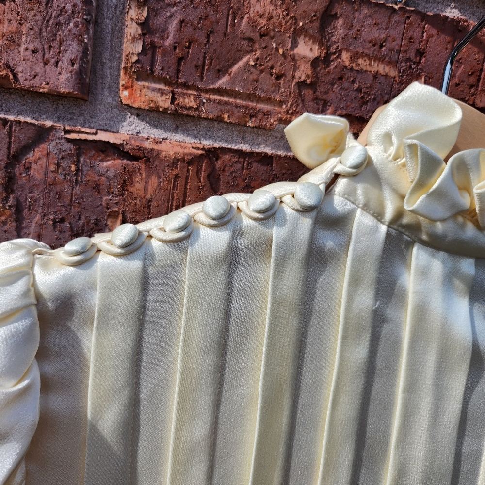 Vintage Albert & Nipon Blouse.Shiny Champagne Lon… - image 5